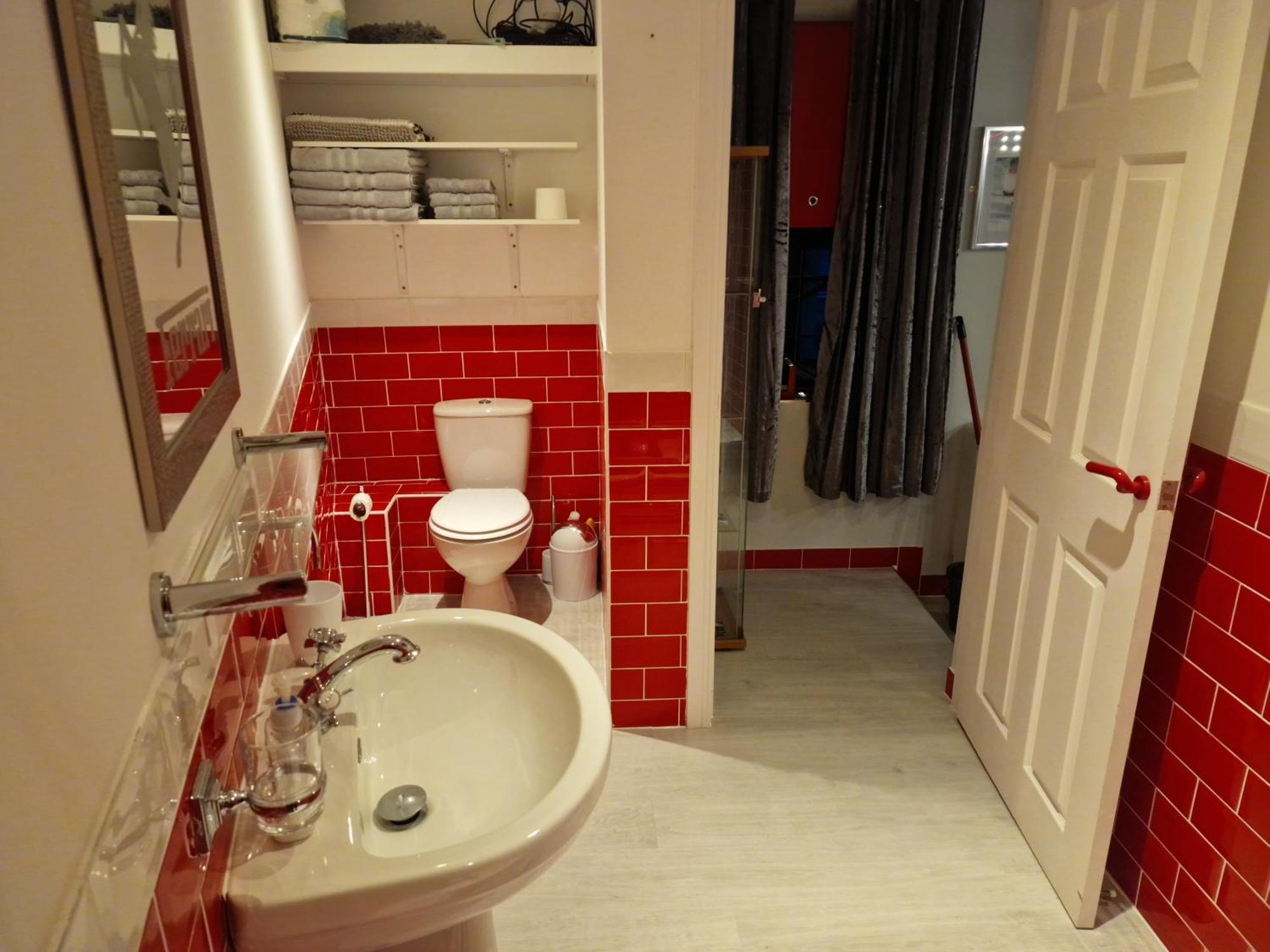 Joiners Arms - Studio Apartments Market Drayton Dış mekan fotoğraf