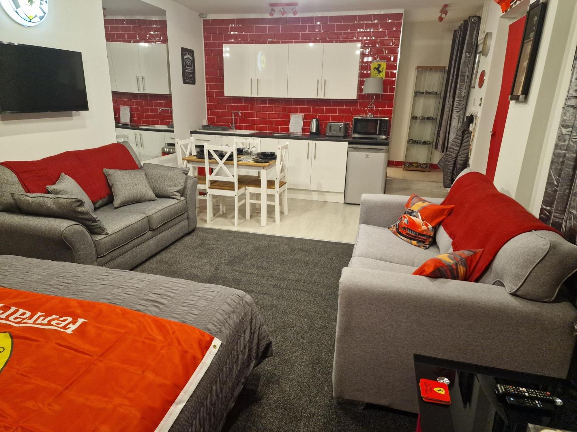 Joiners Arms - Studio Apartments Market Drayton Dış mekan fotoğraf
